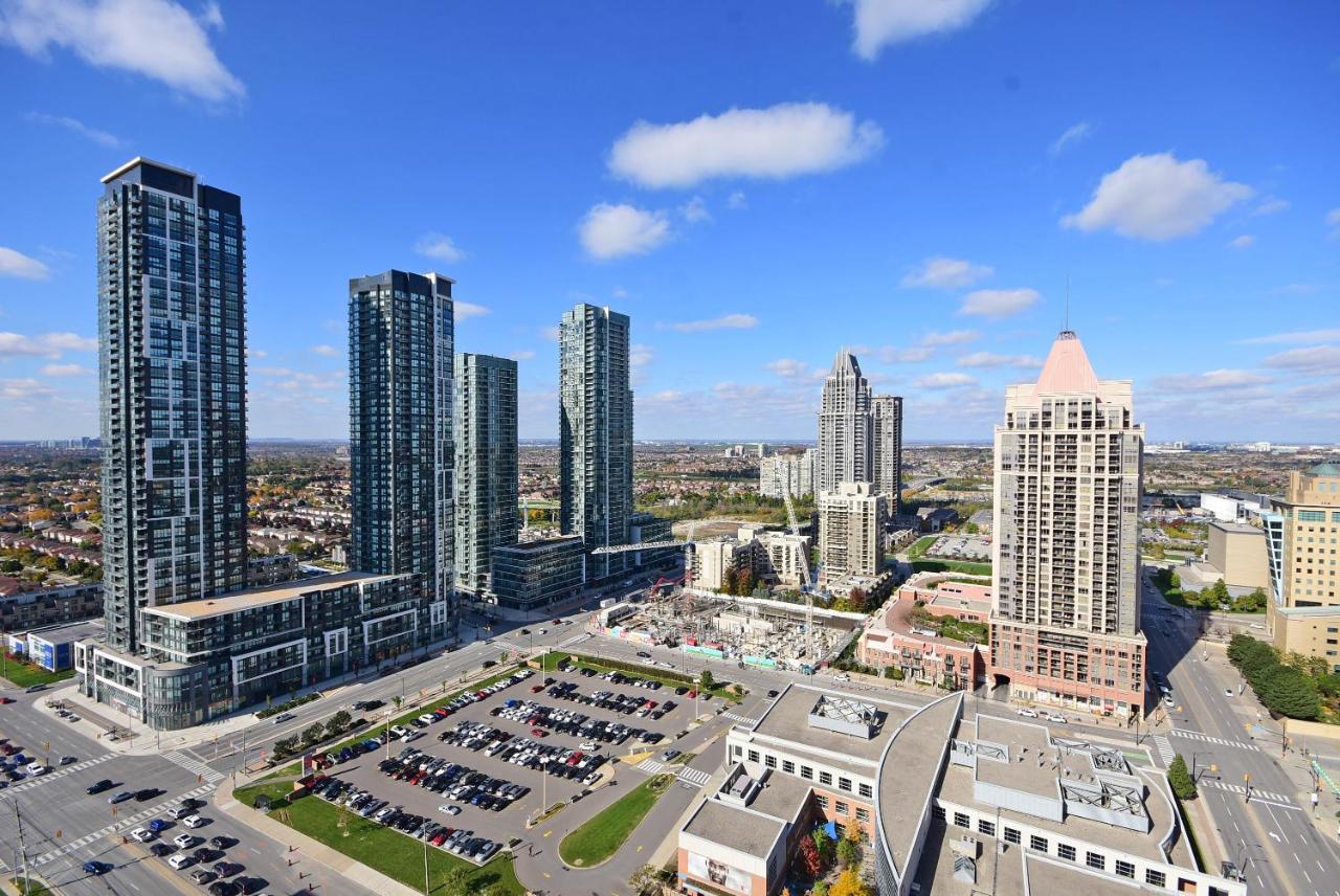 Royal Stays Furnished Apartments - Square One Mississauga Exterior foto